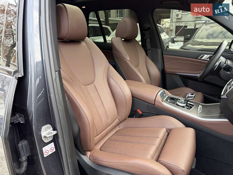 Внедорожник / Кроссовер BMW X5 2020 в Киеве