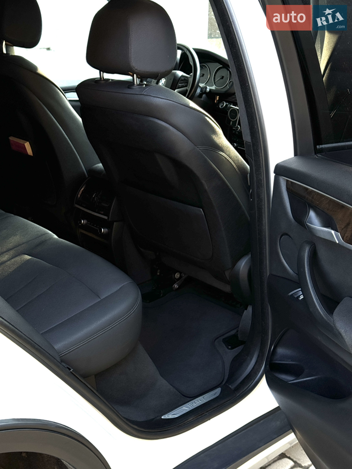 2017 BMW X5 - мініатюра 23