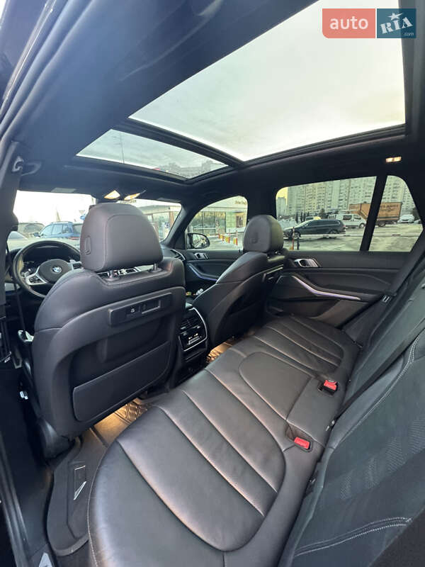 Внедорожник / Кроссовер BMW X5 2021 в Киеве
