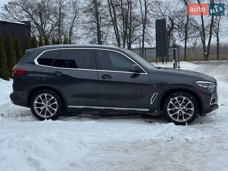 Внедорожник / Кроссовер BMW X5 2019 в Каменец-Подольском