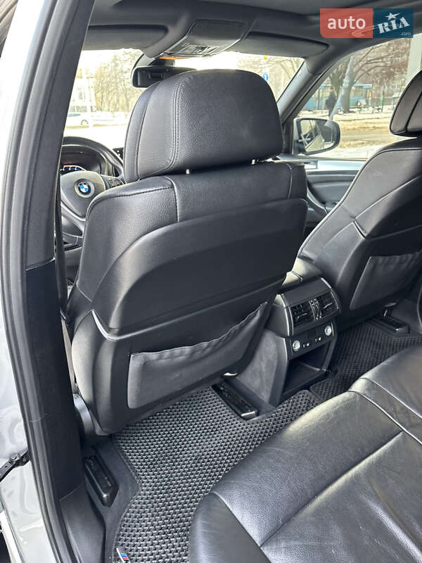 Внедорожник / Кроссовер BMW X5 2012 в Днепре