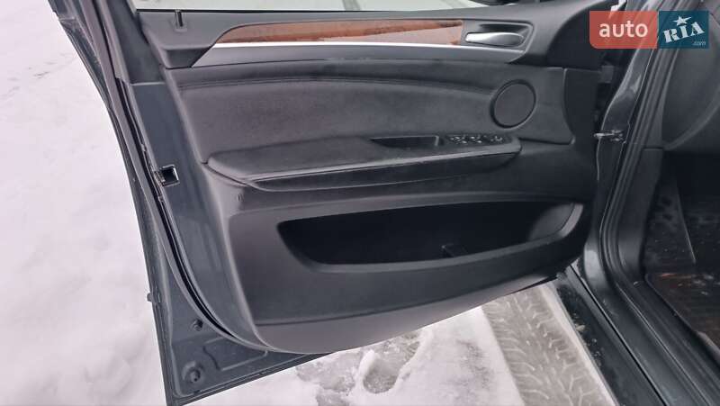 Позашляховик / Кросовер BMW X5 2011 в Сарнах фото 41 Позашляховик / Кросовер BMW X5 2011 в Сарнах