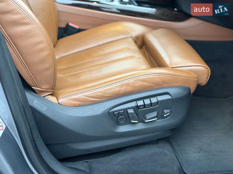 Позашляховик / Кросовер BMW X5 2014 в Луцьку