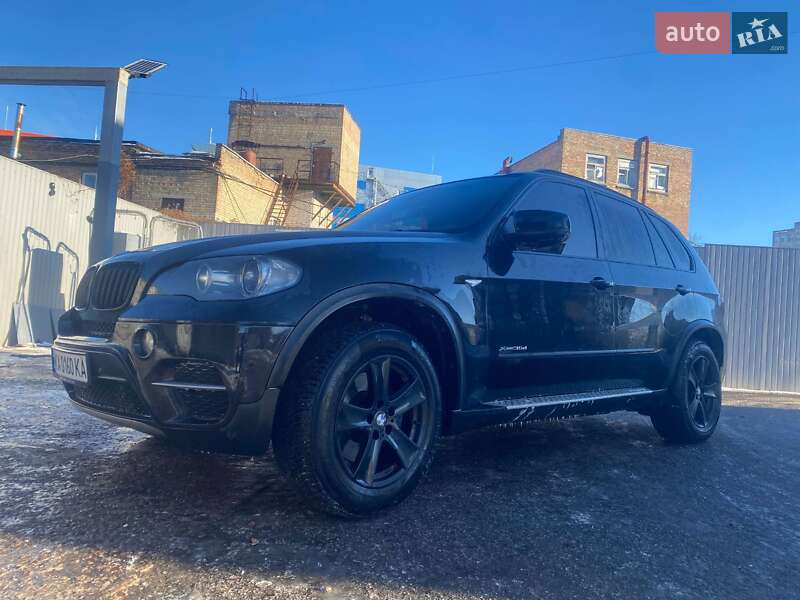 Внедорожник / Кроссовер BMW X5 2011 в Киеве