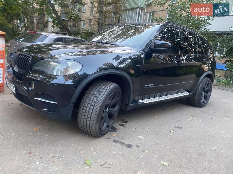 Внедорожник / Кроссовер BMW X5 2011 в Киеве