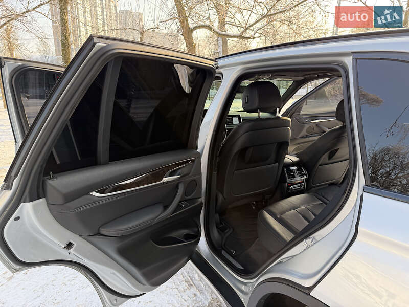 Внедорожник / Кроссовер BMW X5 2017 в Киеве