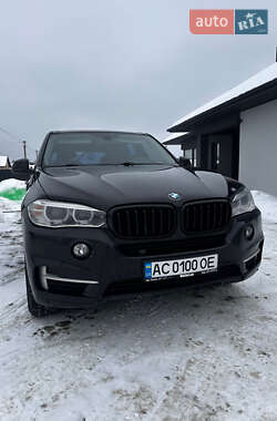 Внедорожник / Кроссовер BMW X5 2015 в Луцке