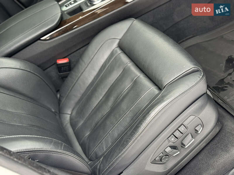 Внедорожник / Кроссовер BMW X5 2016 в Киеве