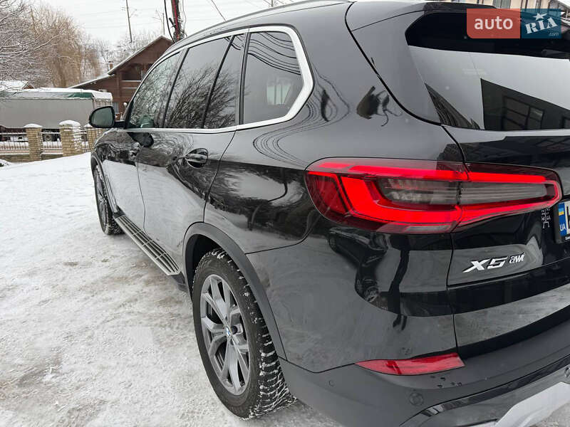 Внедорожник / Кроссовер BMW X5 2019 в Киеве