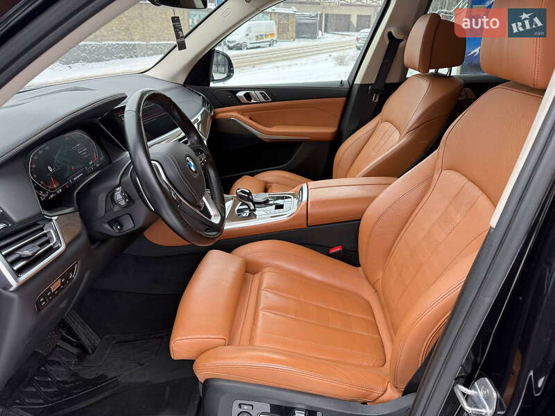 Внедорожник / Кроссовер BMW X5 2019 в Киеве