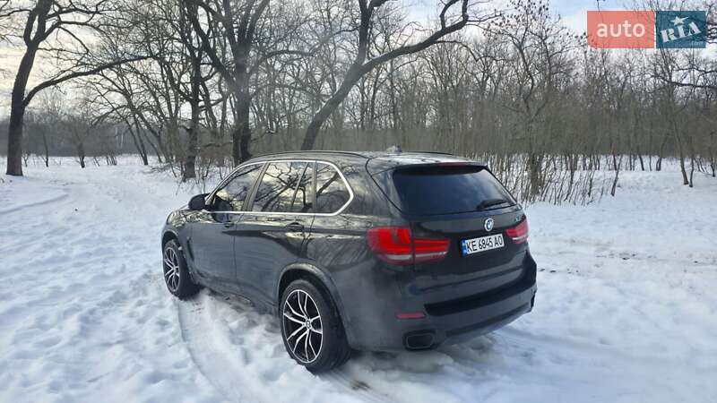 Позашляховик / Кросовер BMW X5 2015 в Новомосковську