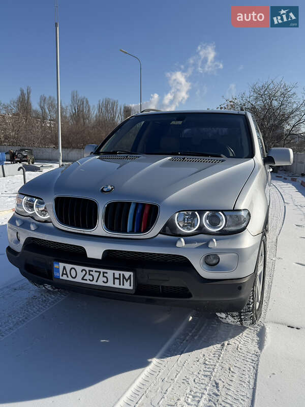 Внедорожник / Кроссовер BMW X5 2004 в Одессе