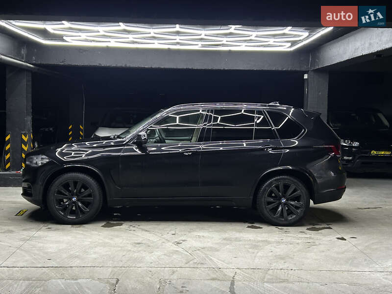 Внедорожник / Кроссовер BMW X5 2014 в Черновцах