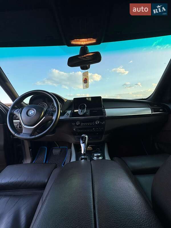 Внедорожник / Кроссовер BMW X5 2009 в Одессе