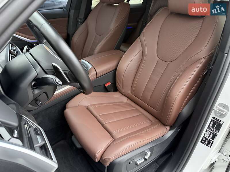 Позашляховик / Кросовер BMW X5 2021 в Дніпрі