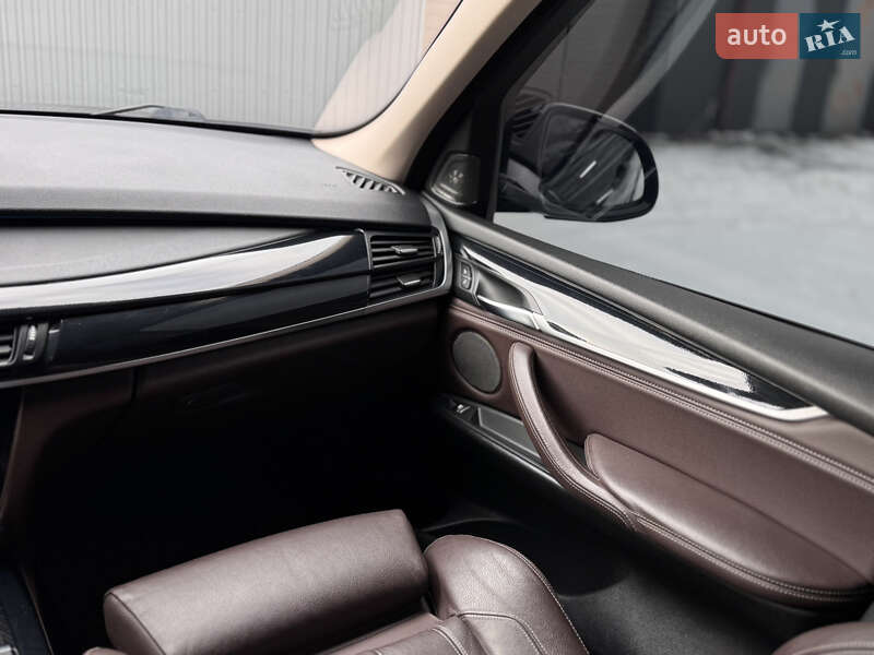 Внедорожник / Кроссовер BMW X5 2014 в Ровно