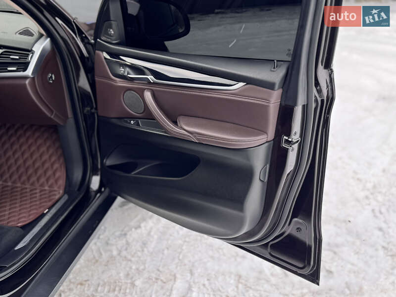 Внедорожник / Кроссовер BMW X5 2014 в Ровно