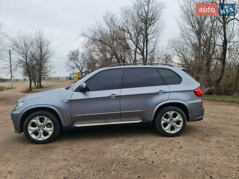 Позашляховик / Кросовер BMW X5 2011 в Первомайську фото 2 Позашляховик / Кросовер BMW X5 2011 в Первомайську