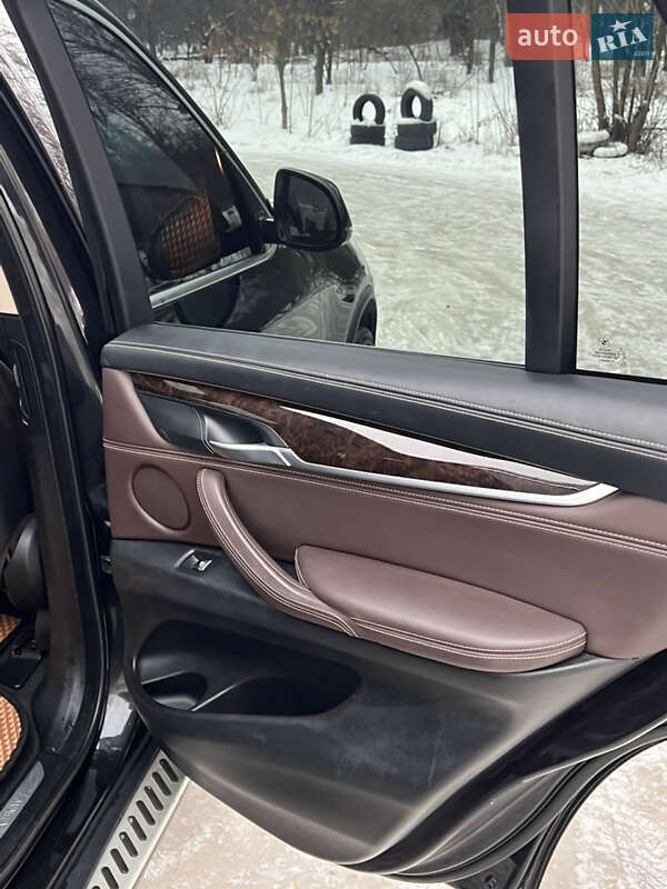 Позашляховик / Кросовер BMW X5 2015 в Києві