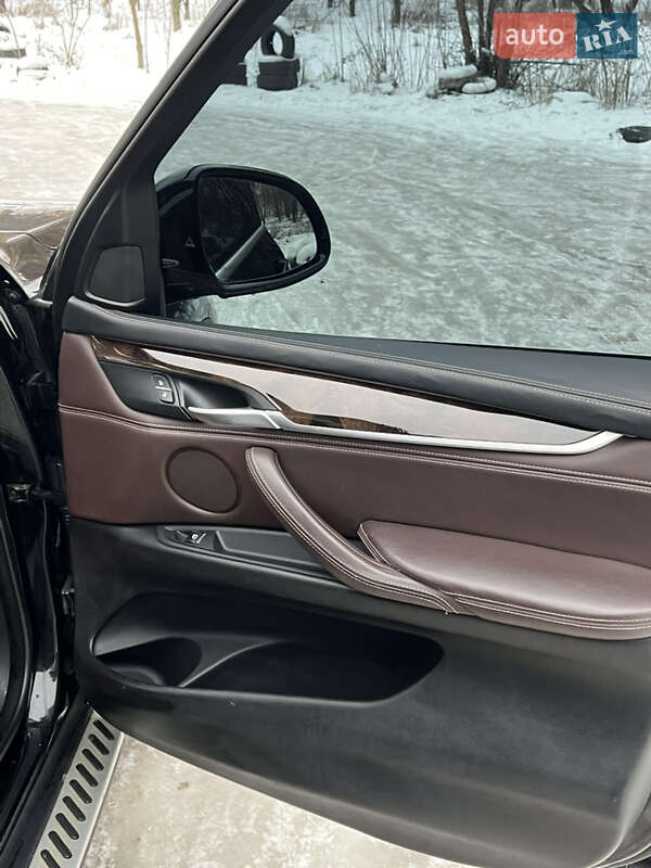 Позашляховик / Кросовер BMW X5 2015 в Києві