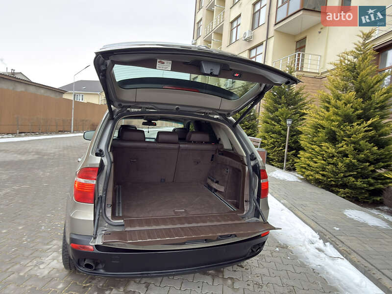 Внедорожник / Кроссовер BMW X5 2011 в Одессе