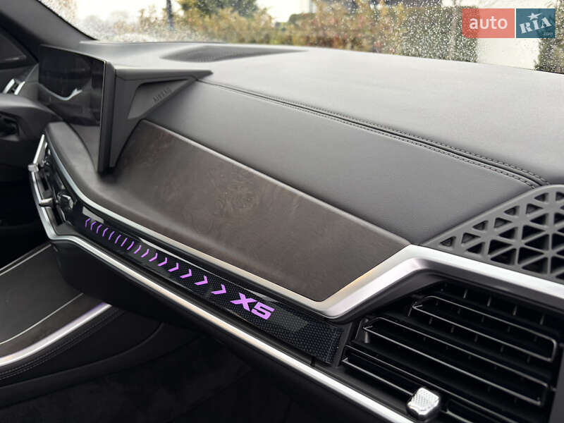 Внедорожник / Кроссовер BMW X5 2024 в Ужгороде
