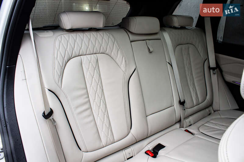 Внедорожник / Кроссовер BMW X5 2020 в Львове