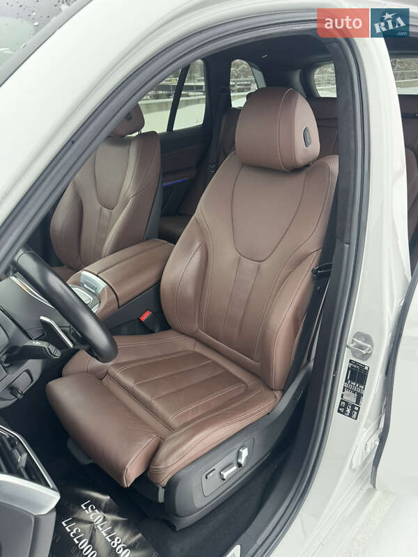 Внедорожник / Кроссовер BMW X5 2022 в Киеве