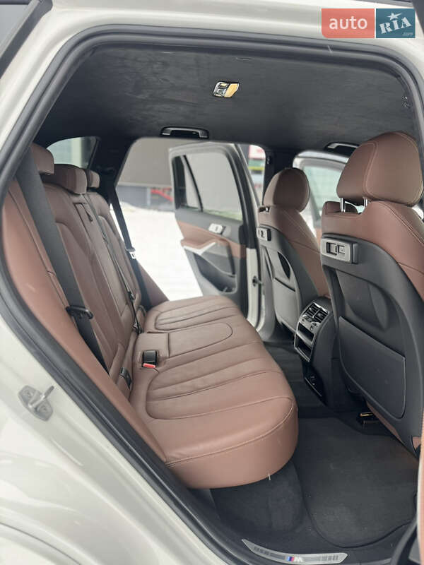 Внедорожник / Кроссовер BMW X5 2022 в Киеве