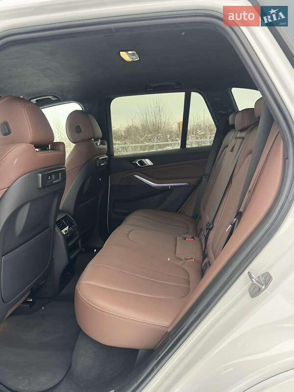 Внедорожник / Кроссовер BMW X5 2022 в Киеве