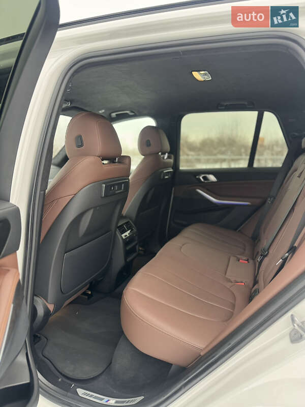 Внедорожник / Кроссовер BMW X5 2022 в Киеве