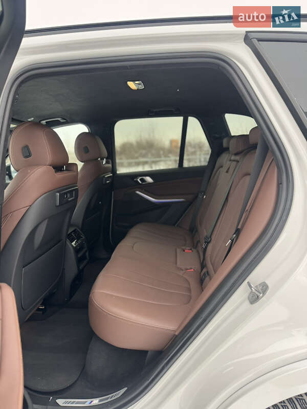 Внедорожник / Кроссовер BMW X5 2022 в Киеве