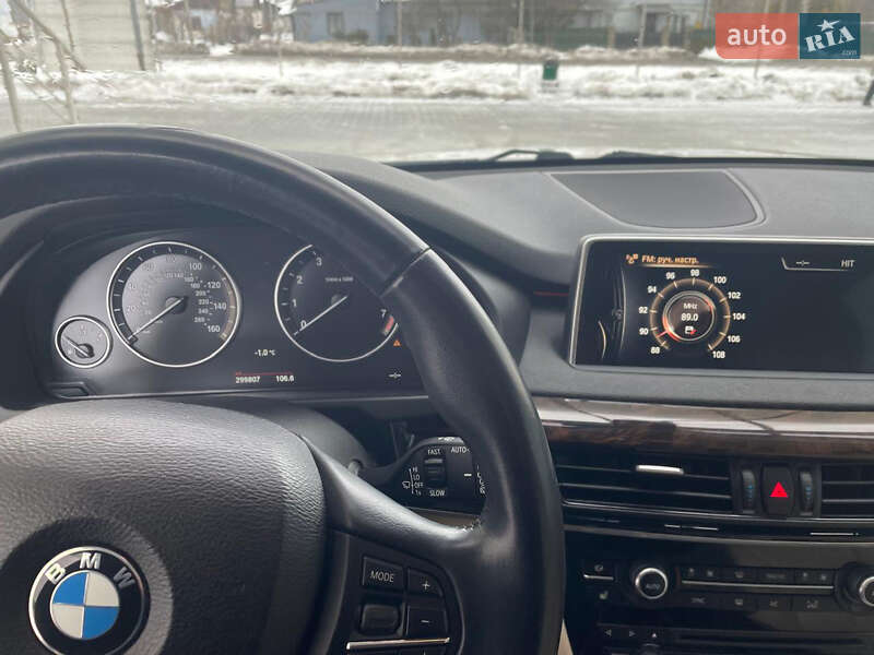 Внедорожник / Кроссовер BMW X5 2015 в Нововолынске