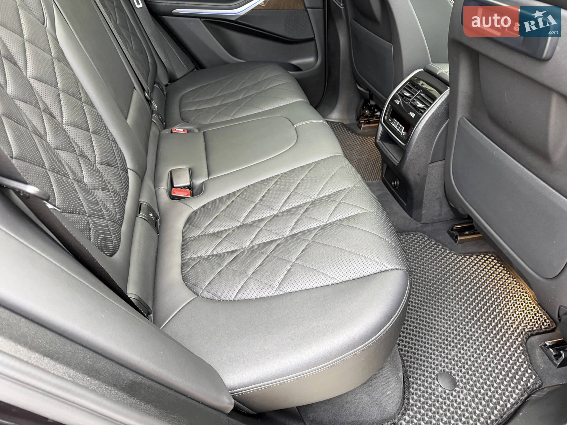 2022 BMW X5 - мініатюра 40