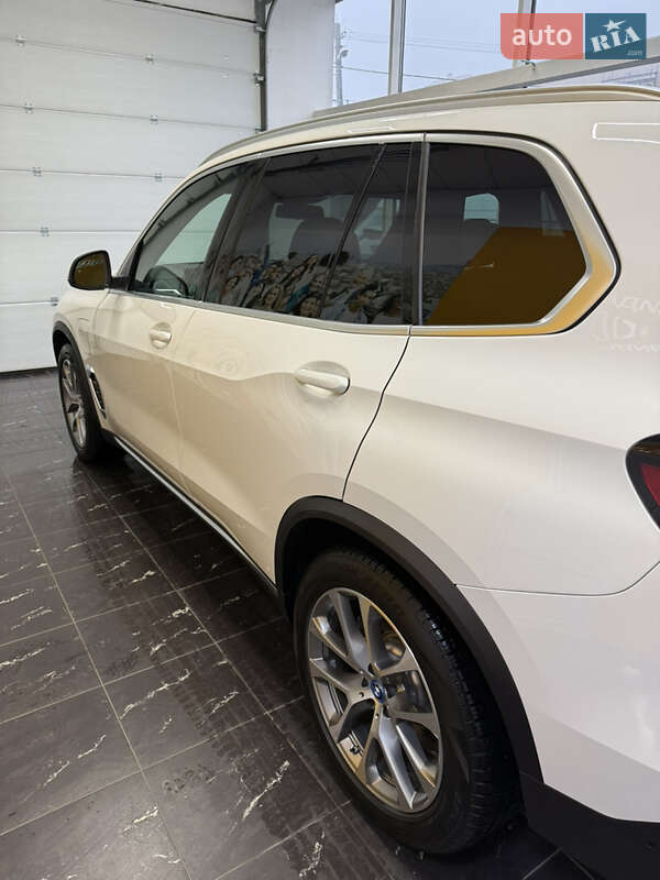 Позашляховик / Кросовер BMW X5 2024 в Львові