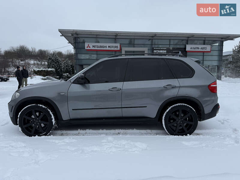 Внедорожник / Кроссовер BMW X5 2010 в Ровно
