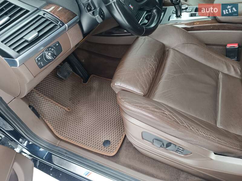 Внедорожник / Кроссовер BMW X5 2012 в Киеве