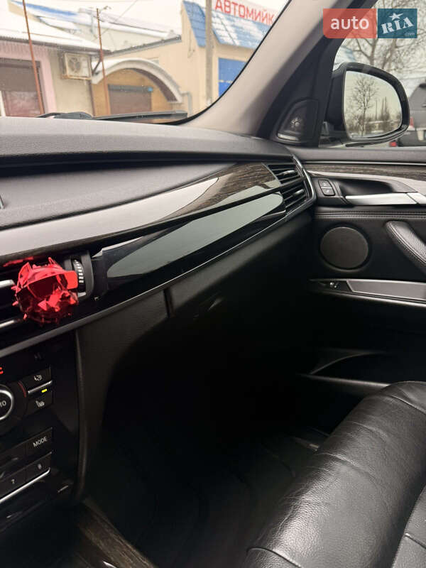 Позашляховик / Кросовер BMW X5 2015 в Полтаві