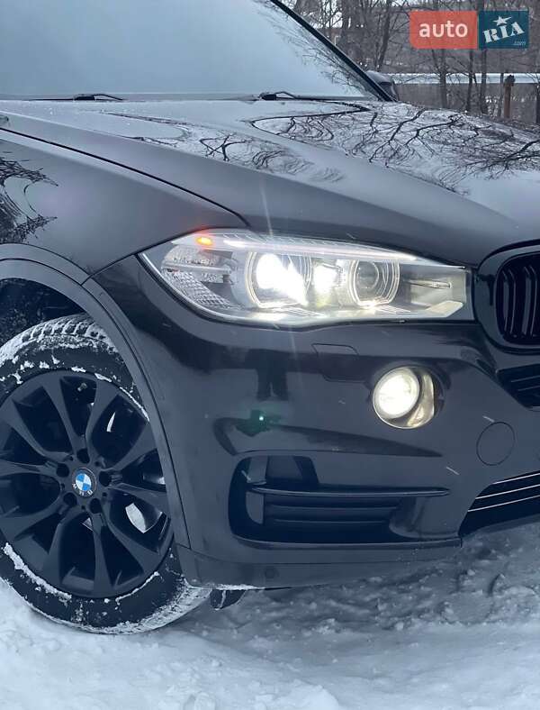 Позашляховик / Кросовер BMW X5 2015 в Дніпрі