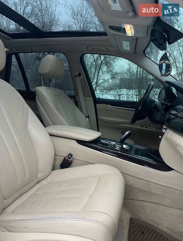 Позашляховик / Кросовер BMW X5 2015 в Дніпрі