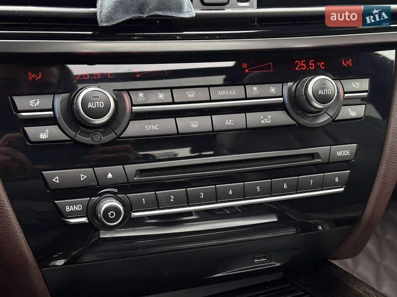 Внедорожник / Кроссовер BMW X5 2016 в Киеве