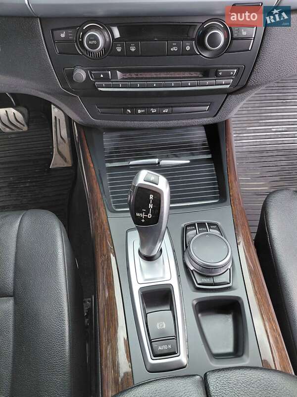 Внедорожник / Кроссовер BMW X5 2012 в Черкассах