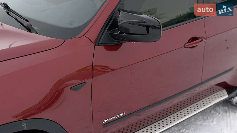 Внедорожник / Кроссовер BMW X5 2010 в Погребище