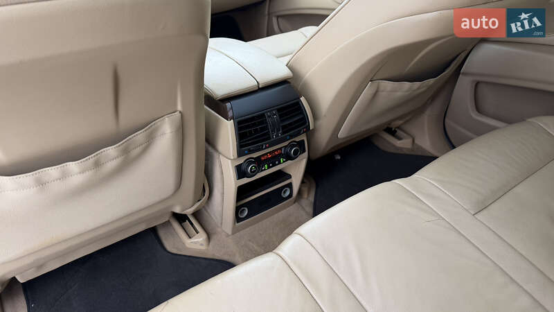 Внедорожник / Кроссовер BMW X5 2010 в Погребище