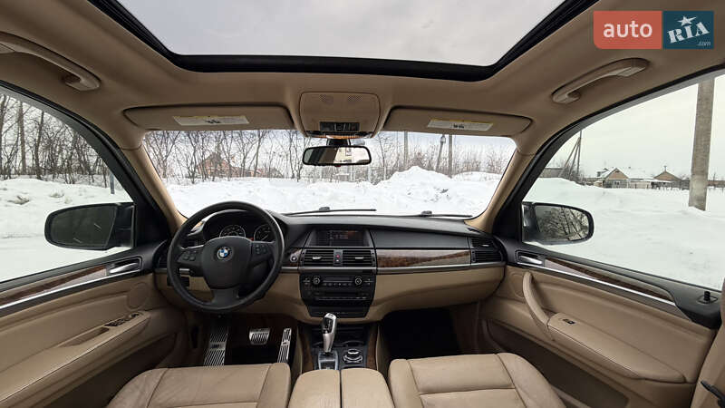 Внедорожник / Кроссовер BMW X5 2010 в Погребище