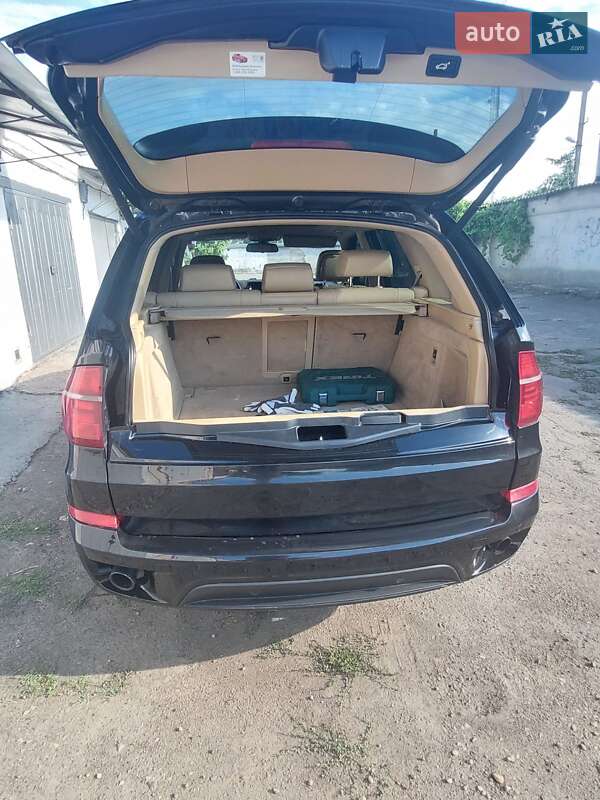 Позашляховик / Кросовер BMW X5 2012 в Ізмаїлі