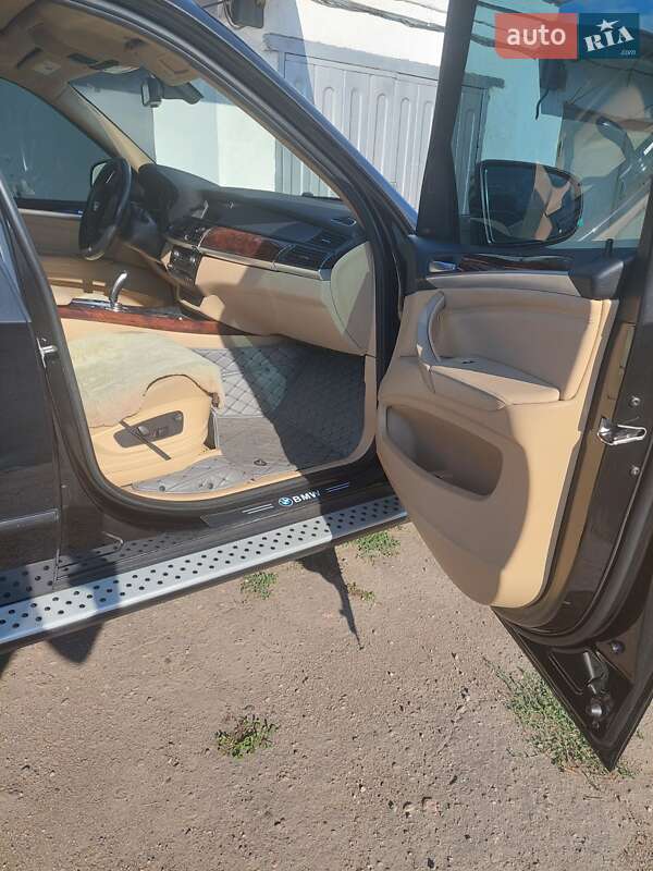 Позашляховик / Кросовер BMW X5 2012 в Ізмаїлі