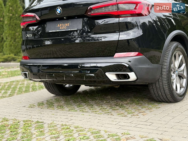 Внедорожник / Кроссовер BMW X5 2020 в Харькове