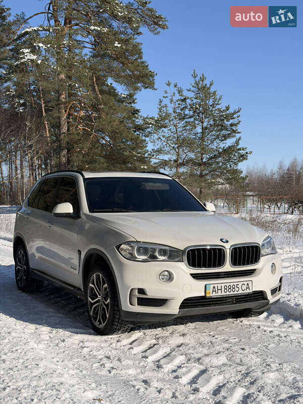 Внедорожник / Кроссовер BMW X5 2015 в Киеве