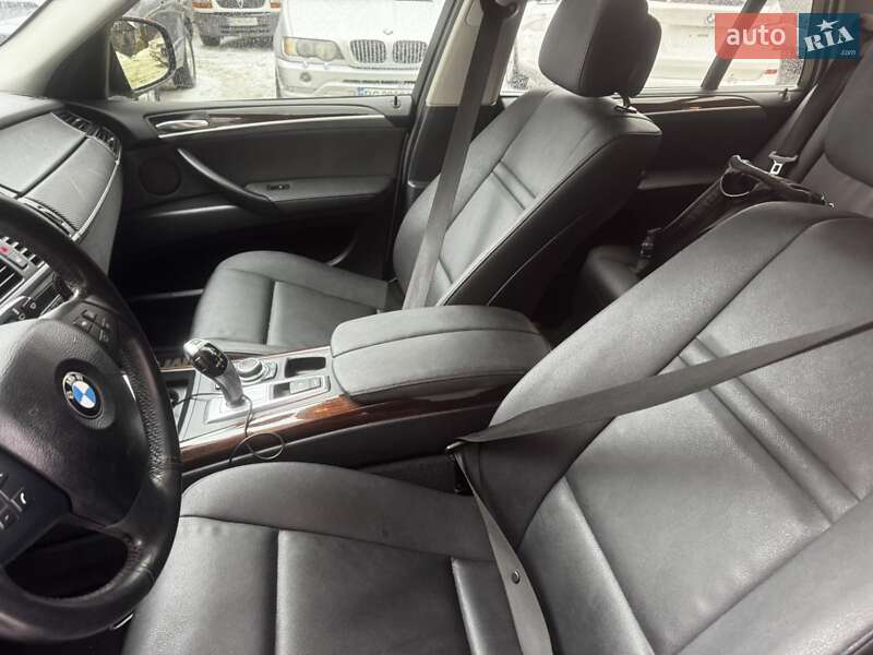 Позашляховик / Кросовер BMW X5 2012 в Львові